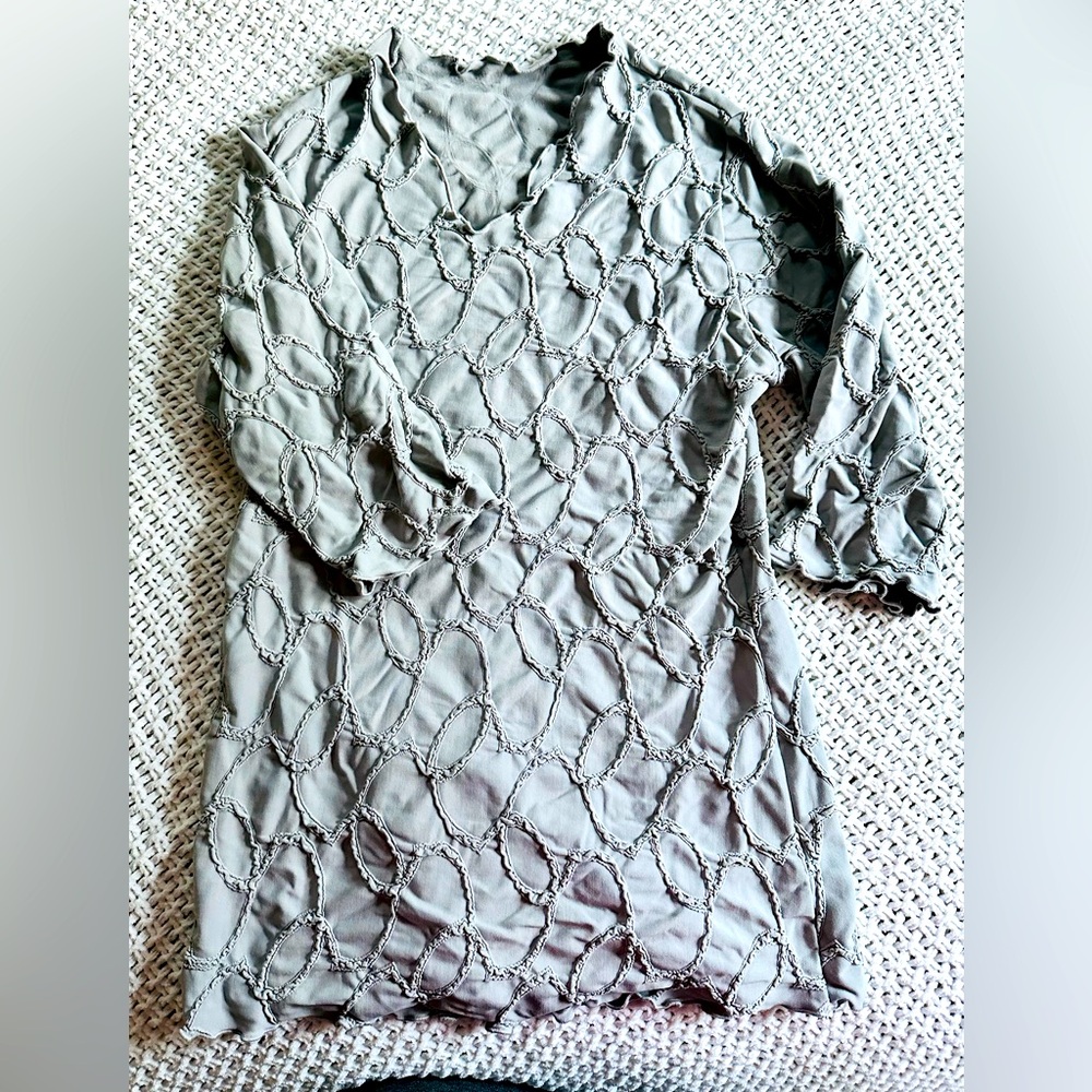 Haystacks 3/4 length sleeve gray Medium